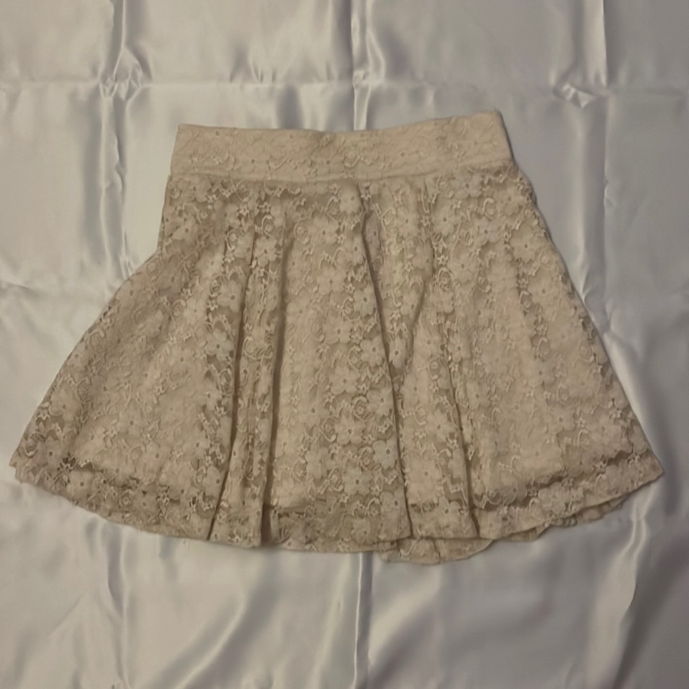 H&M Floral Lace Detail Skirt